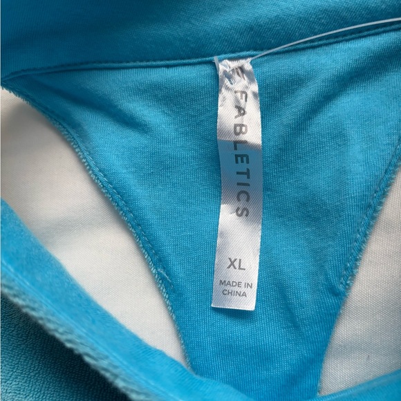 NWT Fabletics Terry Mock Neck Tank Top - Picture 5 of 6